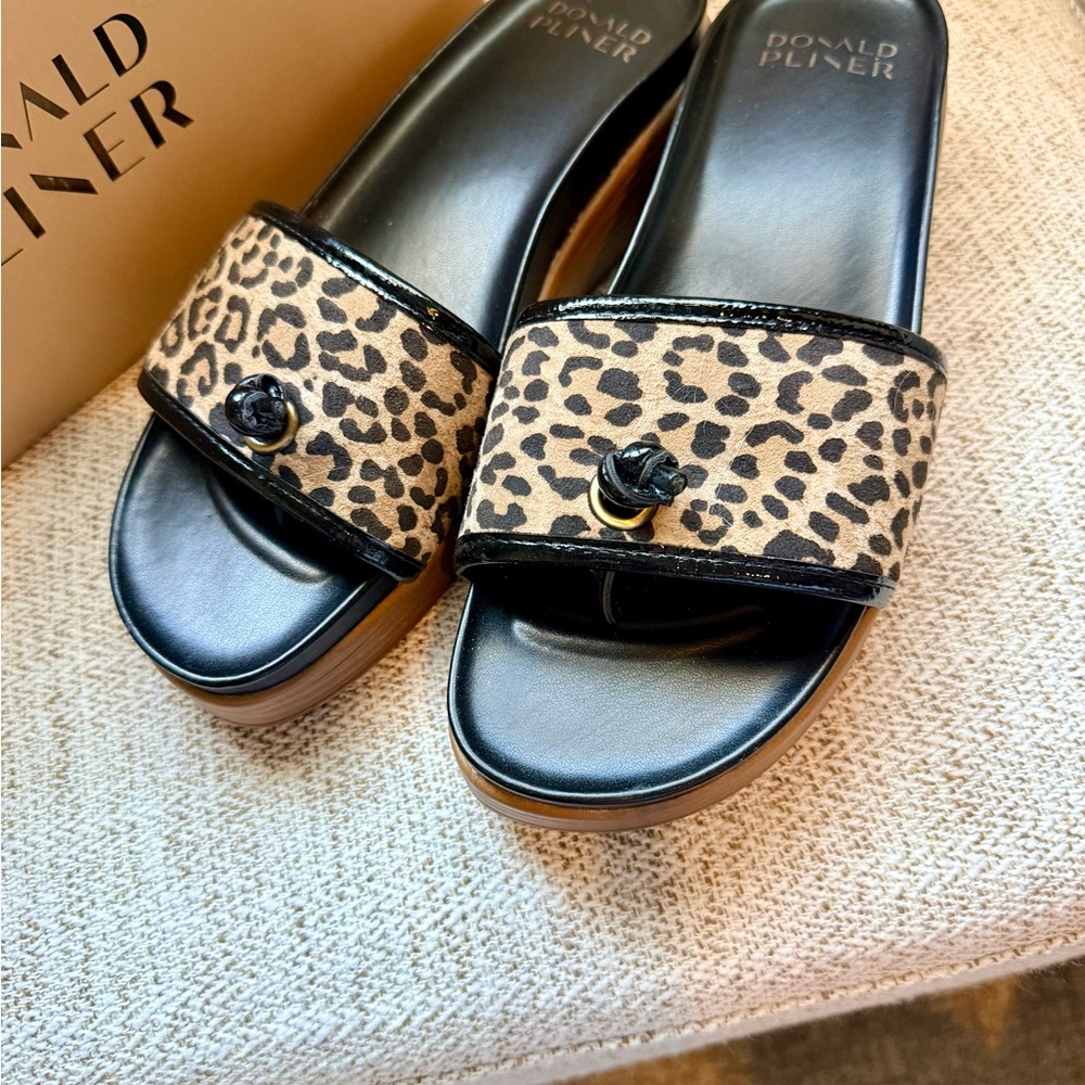 Donald J. Pliner Farrah Leopard Slide Sandals - Black & Tan 8 - Picture 2 of 5